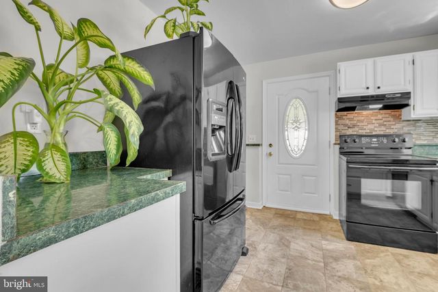 7802 ELROY PL, Oxon Hill, MD 20745