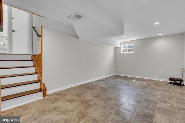 7802 ELROY PL, Oxon Hill, MD 20745