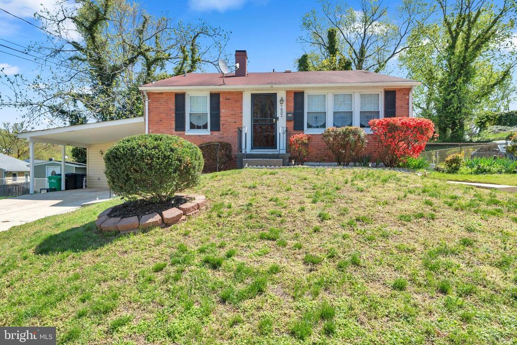 7802 ELROY PL, Oxon Hill, MD 20745