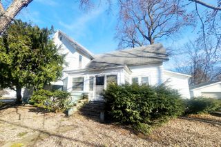 25 W South Street, Hartford City, MI 49057