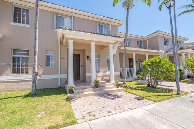14267 SW 272nd Ln, Homestead, FL 33032