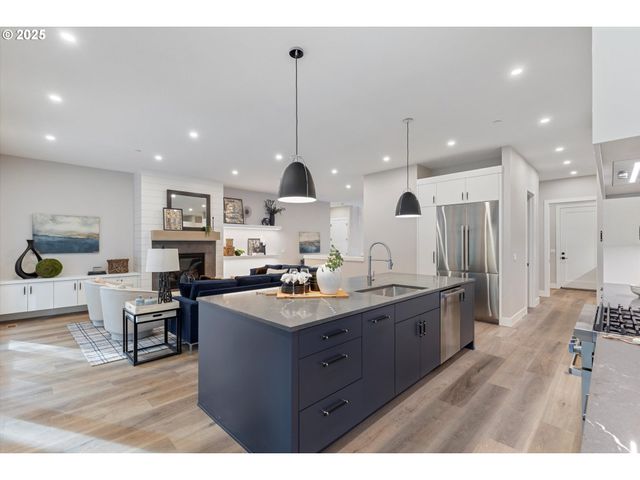 750 MONICA Ct, Cannon Beach, OR 97110