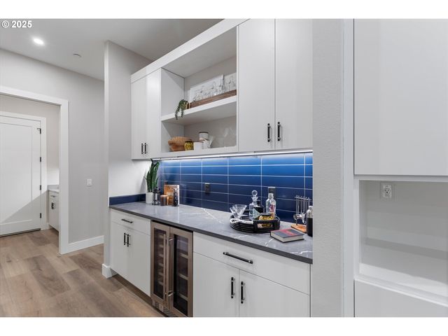 750 MONICA Ct, Cannon Beach, OR 97110