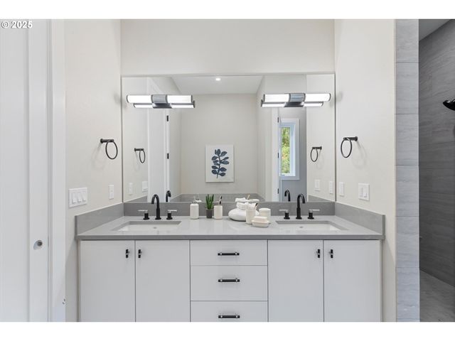 750 MONICA Ct, Cannon Beach, OR 97110