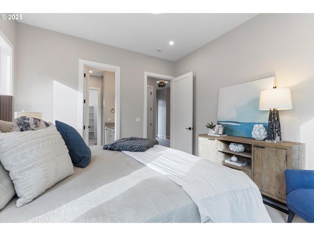 750 MONICA Ct, Cannon Beach, OR 97110