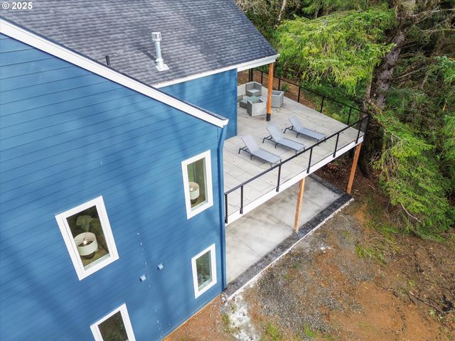 750 MONICA Ct, Cannon Beach, OR 97110