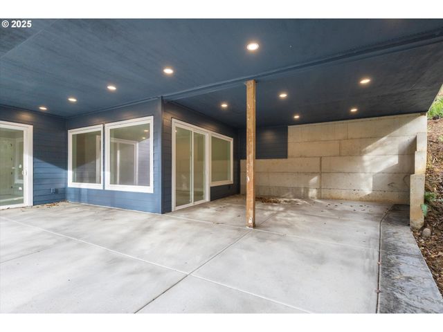 750 MONICA Ct, Cannon Beach, OR 97110