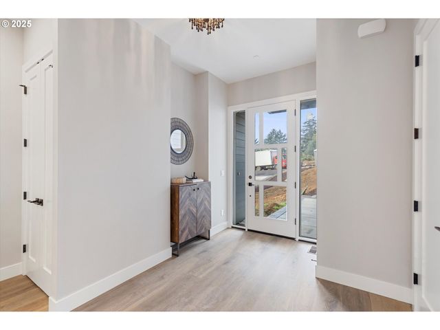 750 MONICA Ct, Cannon Beach, OR 97110