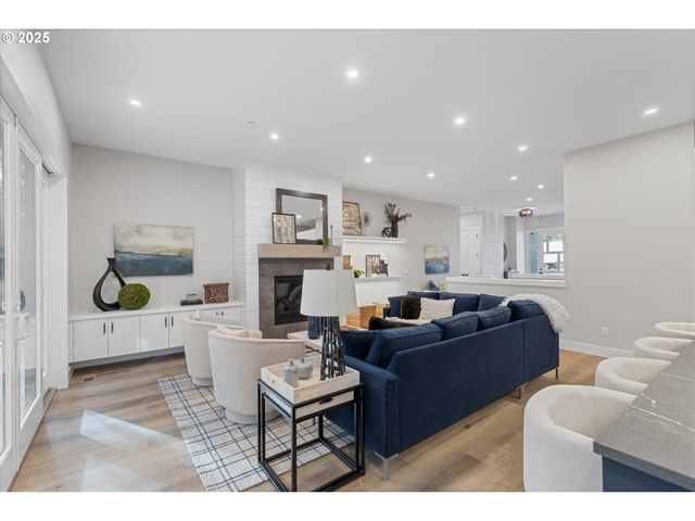 750 MONICA Ct, Cannon Beach, OR 97110