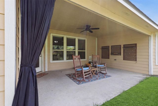 24511 Emerald Pool Falls Drive, Tomball, TX 77375