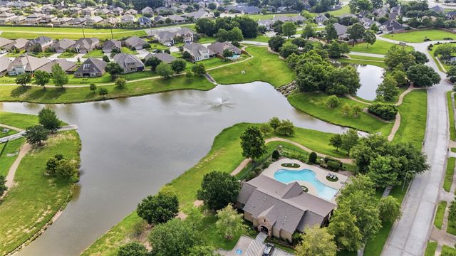24511 Emerald Pool Falls Drive, Tomball, TX 77375