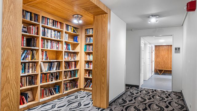 6007 N Sheridan Road 34G, Chicago, IL 60660