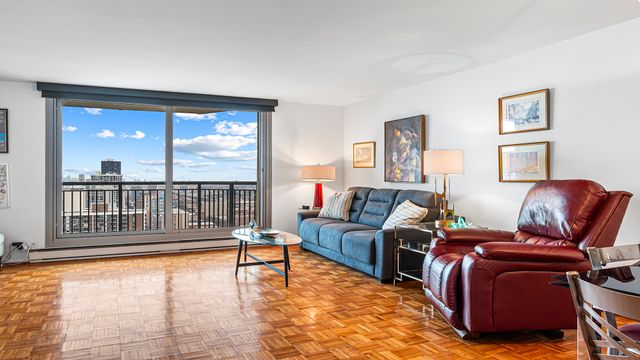 6007 N Sheridan Road 34G, Chicago, IL 60660