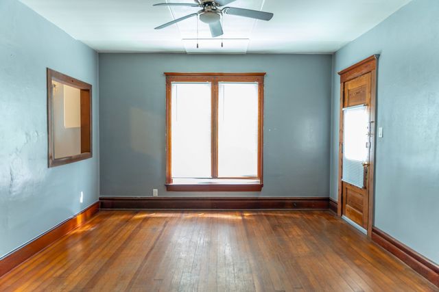 302 E Prospect Terrace, Freeport, IL 61032