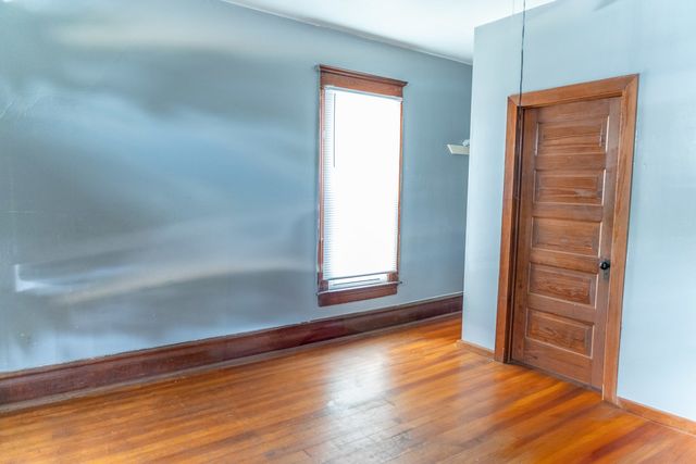 302 E Prospect Terrace, Freeport, IL 61032