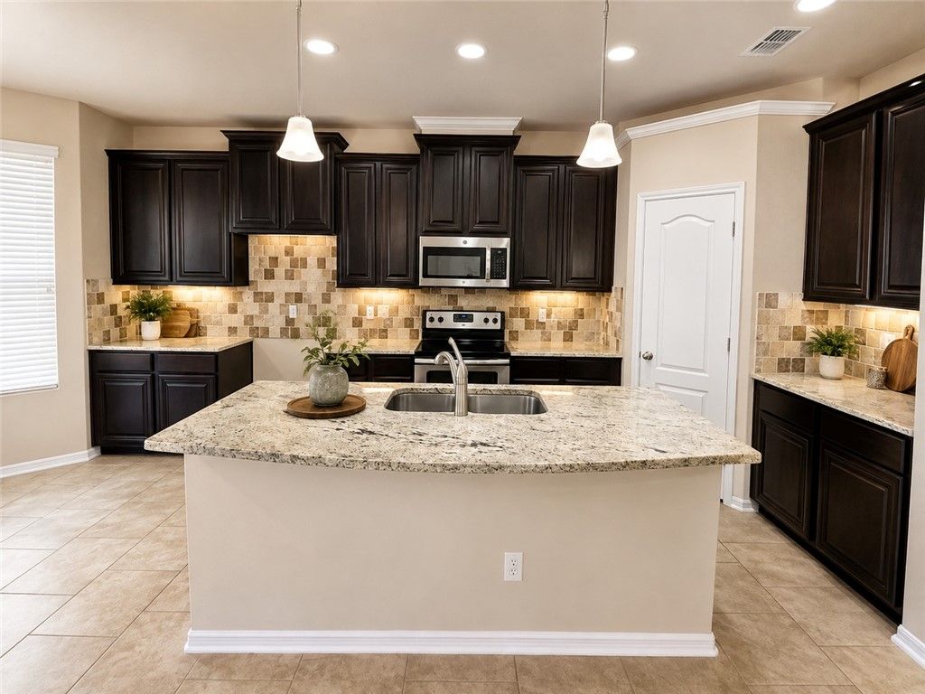 2221 Mendocino Dr, Portland, TX 78374 — photo 5