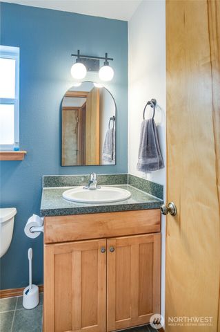 544 Sand Dune Avenue SW, Ocean Shores, WA 98569