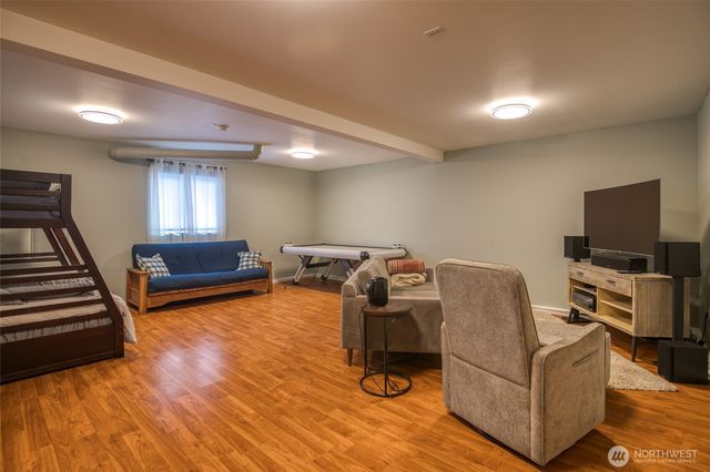 544 Sand Dune Avenue SW, Ocean Shores, WA 98569