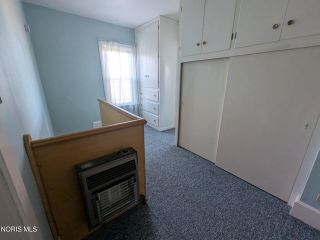 12345 Grove Road, Fostoria, OH 44830