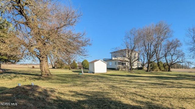 12345 Grove Road, Fostoria, OH 44830