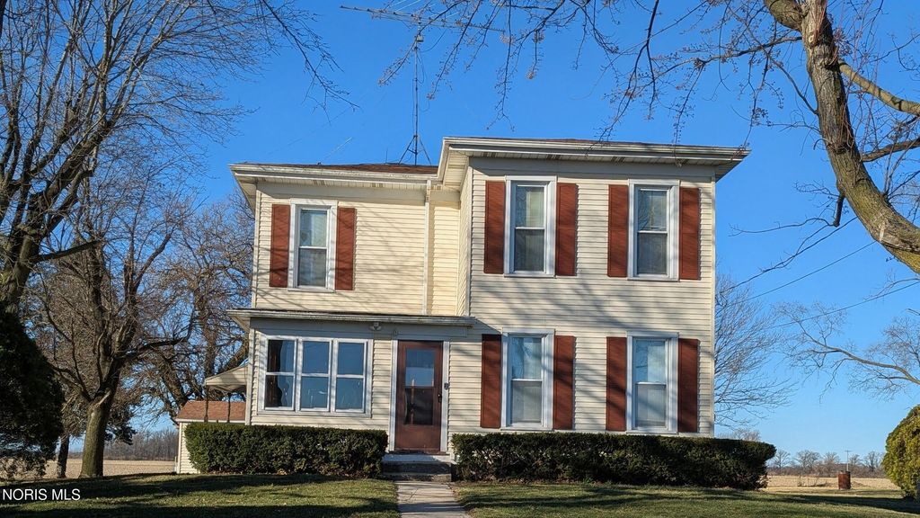 12345 Grove Road, Fostoria, OH 44830