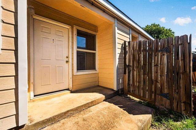 15310 KAMARY LN, San Antonio, TX 78247
