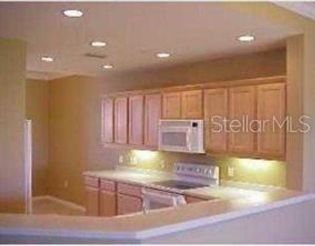 8406 WETHERSFIELD RUN 104, Lakewood Ranch, FL 34202