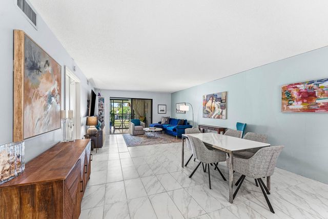 10155 Mangrove Drive 204, Boynton Beach, FL 33437