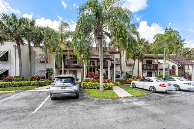 10155 Mangrove Drive 204, Boynton Beach, FL 33437