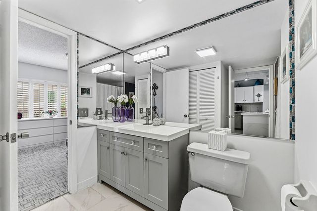 10155 Mangrove Drive 204, Boynton Beach, FL 33437