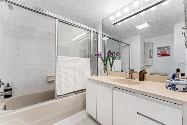 10155 Mangrove Drive 204, Boynton Beach, FL 33437