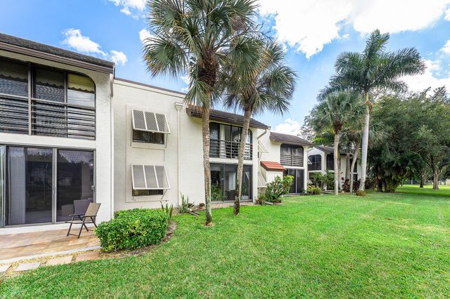 10155 Mangrove Drive 204, Boynton Beach, FL 33437