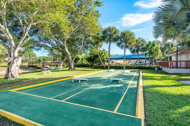 10155 Mangrove Drive 204, Boynton Beach, FL 33437