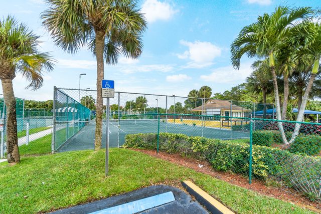 10155 Mangrove Drive 204, Boynton Beach, FL 33437