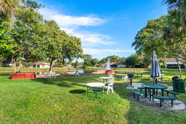 10155 Mangrove Drive 204, Boynton Beach, FL 33437