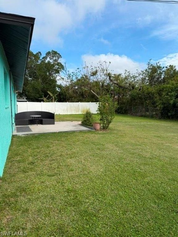 322 SE 46th LN, CAPE CORAL, FL 33904 — photo 5
