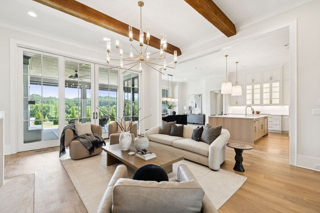 8725 Weller Ln, College Grove, TN 37046