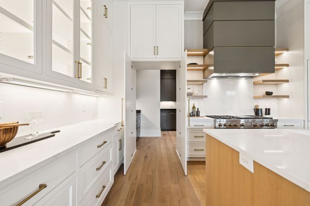 8725 Weller Ln, College Grove, TN 37046