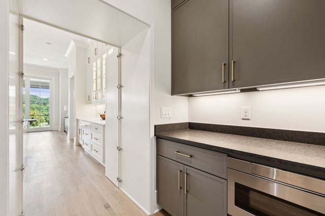 8725 Weller Ln, College Grove, TN 37046