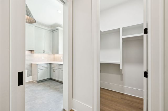 8725 Weller Ln, College Grove, TN 37046