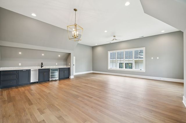 8725 Weller Ln, College Grove, TN 37046