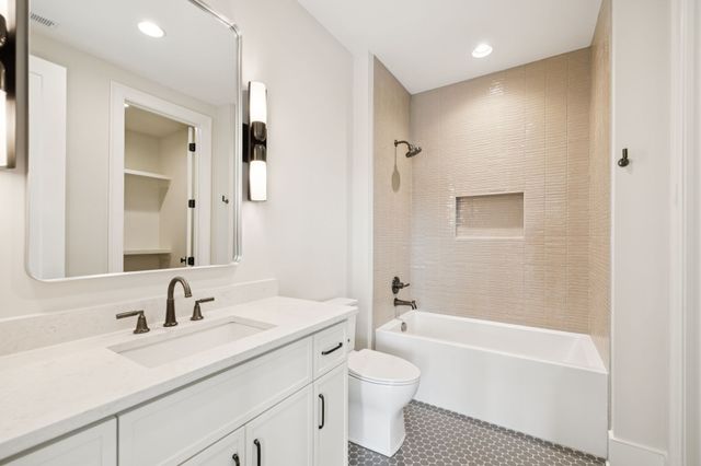 8725 Weller Ln, College Grove, TN 37046