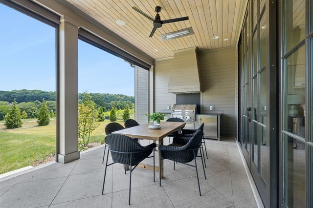 8725 Weller Ln, College Grove, TN 37046