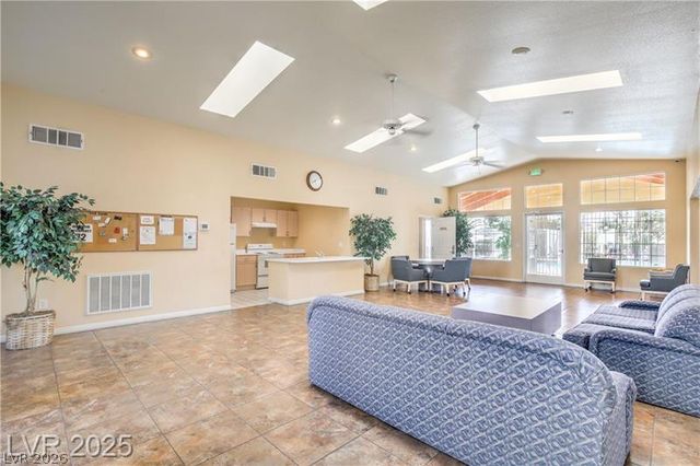 8464 Vast Horizon Avenue, Las Vegas, NV 89129