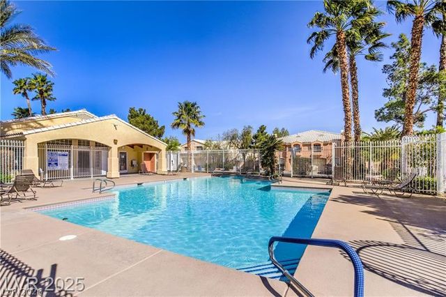 8464 Vast Horizon Avenue, Las Vegas, NV 89129