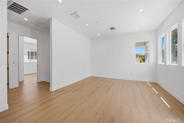 7647 Melvin Avenue, Reseda, CA 91335