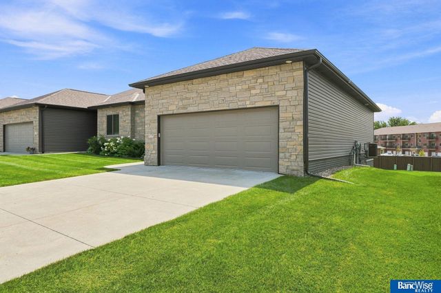3719 Broadbear Road, Lincoln, NE 68516