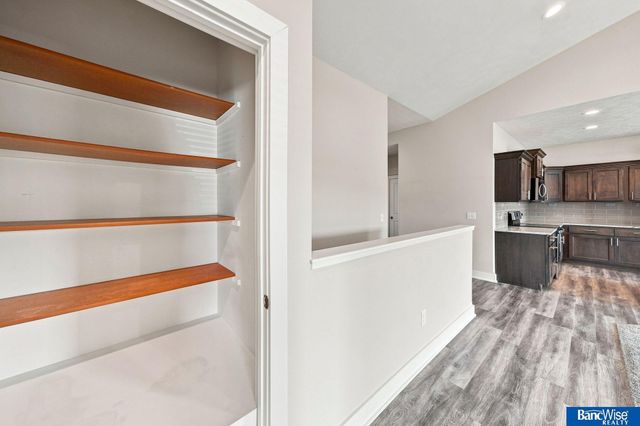 3719 Broadbear Road, Lincoln, NE 68516
