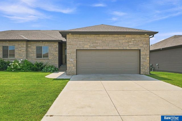 3719 Broadbear Road, Lincoln, NE 68516