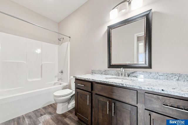 3719 Broadbear Road, Lincoln, NE 68516